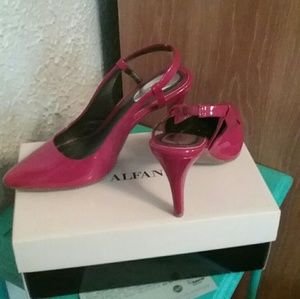 Women's shoes